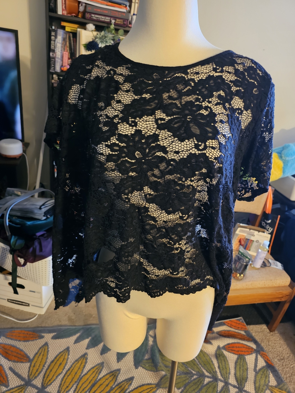 Black Lace Short Sleeve Women's Top